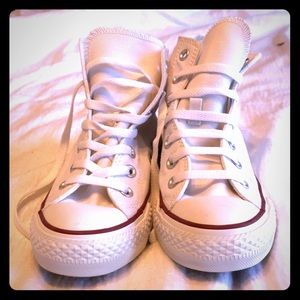 Women’s white high top converse